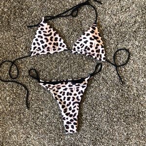 Leopard bikinis Size M